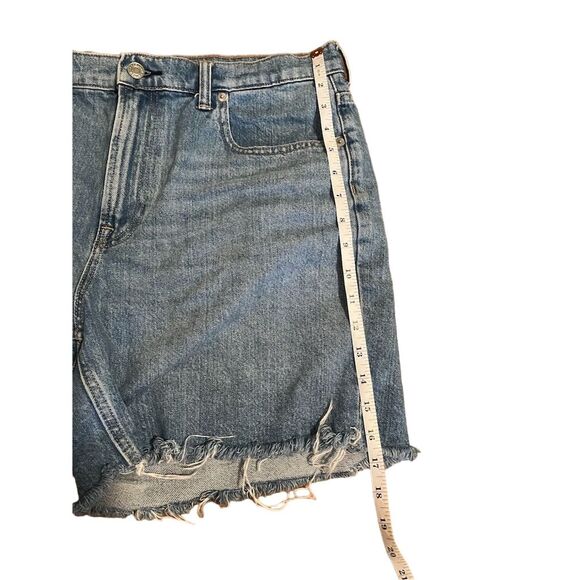 Everlane Women's Relaxed Denim Shorts Blue Size 33 Frayed Hem - Picture 5 of 9
